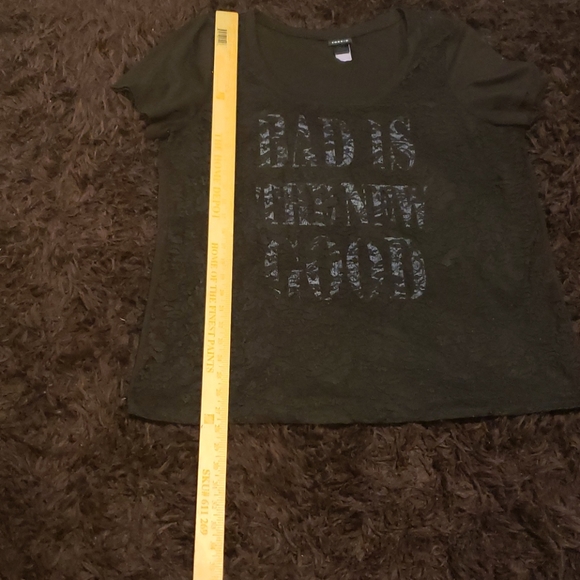 💚💚💚Torrid Black shirt - Picture 4 of 7